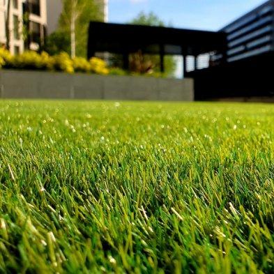 Как укладывать искусственную траву?