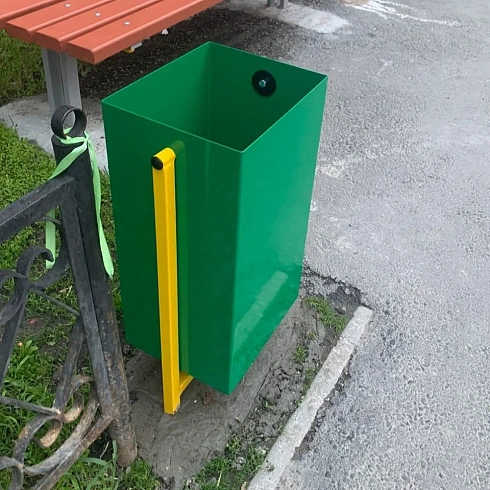 Урна для мусора прямоугольная 370х250х650 мм