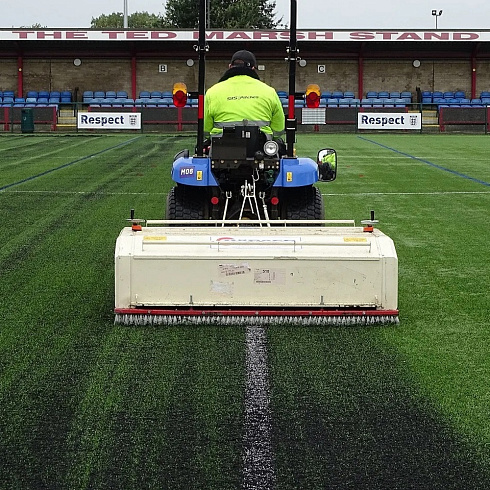 РЕЗИНОВАЯ КРОШКА для засыпки искусственной травы, фракция 2-4 мм