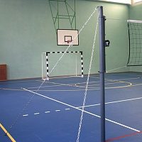 Стойки в/б на растяжках с мех. натяжения сетки (А26)