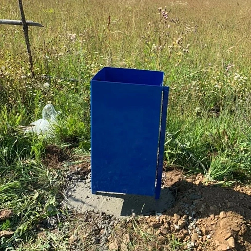 Урна для мусора прямоугольная 370х250х650 мм